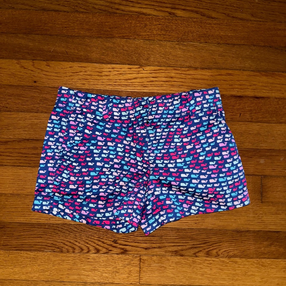 Girls Vineyard Vines shorts!